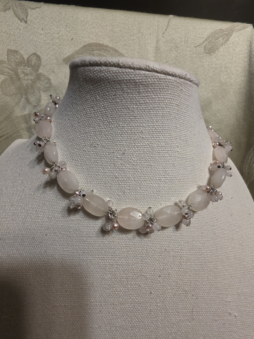 Delicate Pink Beaded Necklace - Brand Unbranded